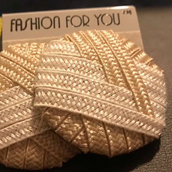 Tan & White Thread Color Block Wrapped Earrings - Picture 6 of 8